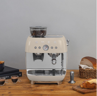 aparat-za-kavu-smeg-egf03creu-krem-37358-05050120.webp