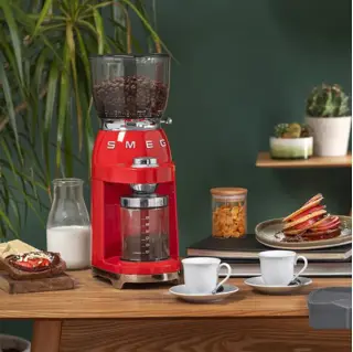 mlin-za-kavu-smeg-cgf11rdeu-crveni-4268-05011316.webp