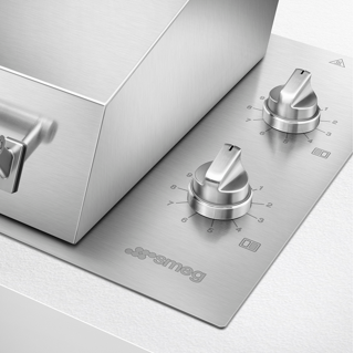 ugradbeni-rostilj-smeg-bbqe90x-outdoor-11775-01180002.webp