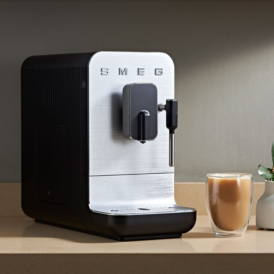 Aparat za kavu Smeg BCC12BLMEU mat crni