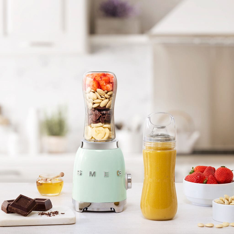 Blender Smeg PBF01PGEU pastelno zeleni