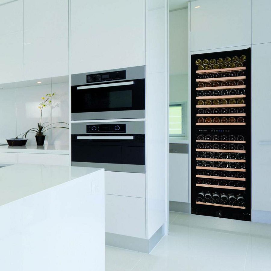 Hladnjak za vino Dunavox DX-166.428DBK