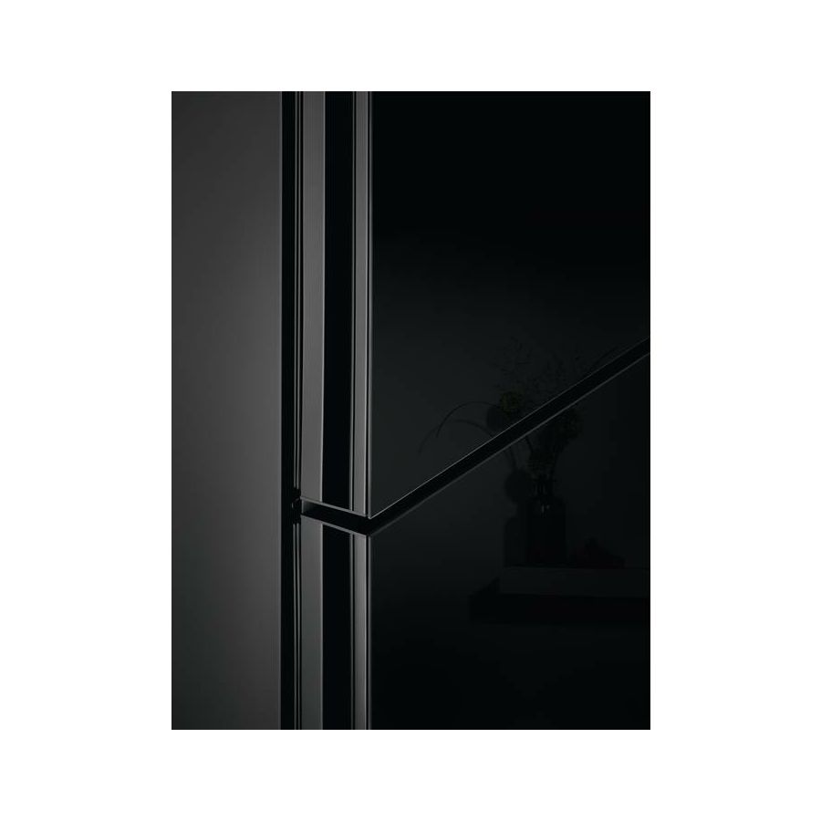 Hladnjak Electrolux LNT7ME36K2