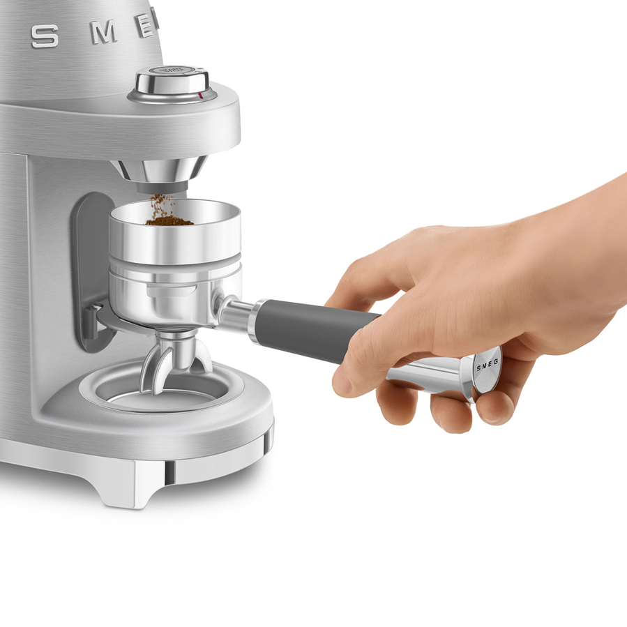 Mlin za kavu Smeg CGF02SSEU inox