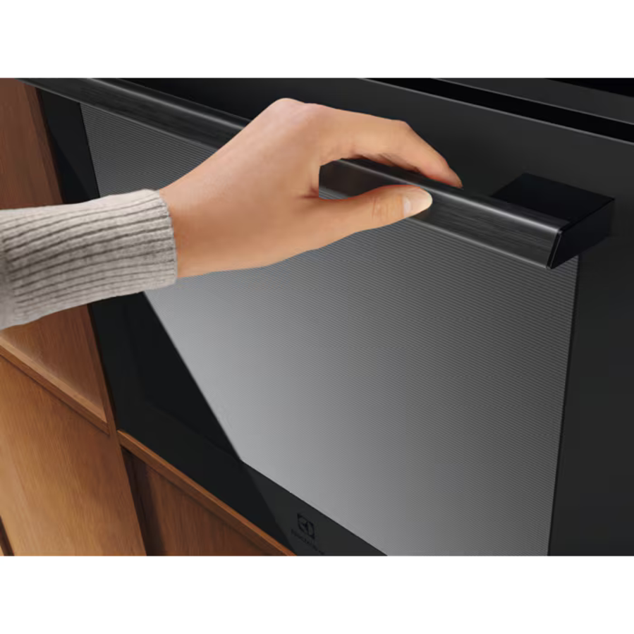 Pećnica Electrolux EOB9S3XT MatBlack WiFi
