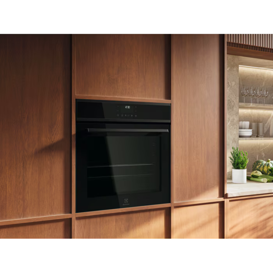 Pećnica Electrolux EOF7P86H2