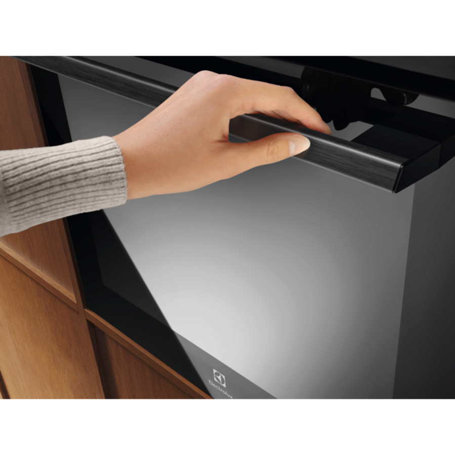 Pećnica Electrolux LOE8P38Z WiFi