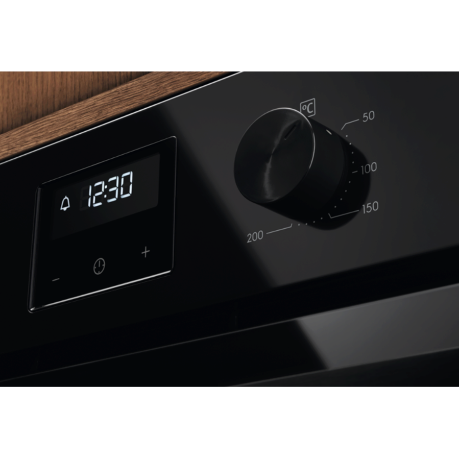 Pećnica Electrolux LOF3H10BK