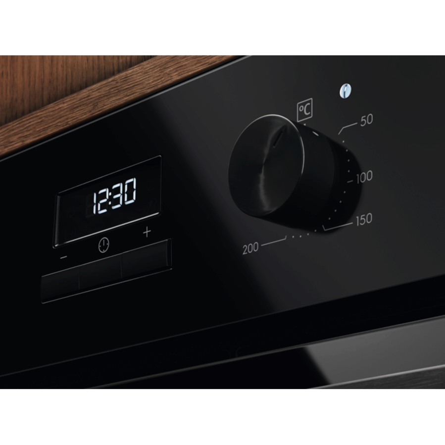 Pećnica Electrolux LOH3H00BK