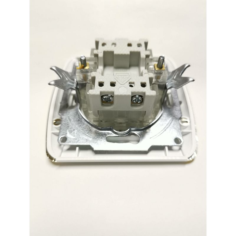 Prekidač ELBi Zirve serijski