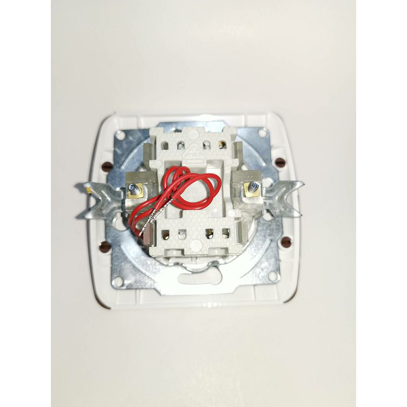 Prekidač ELBi Zirve serijski sa lampicom