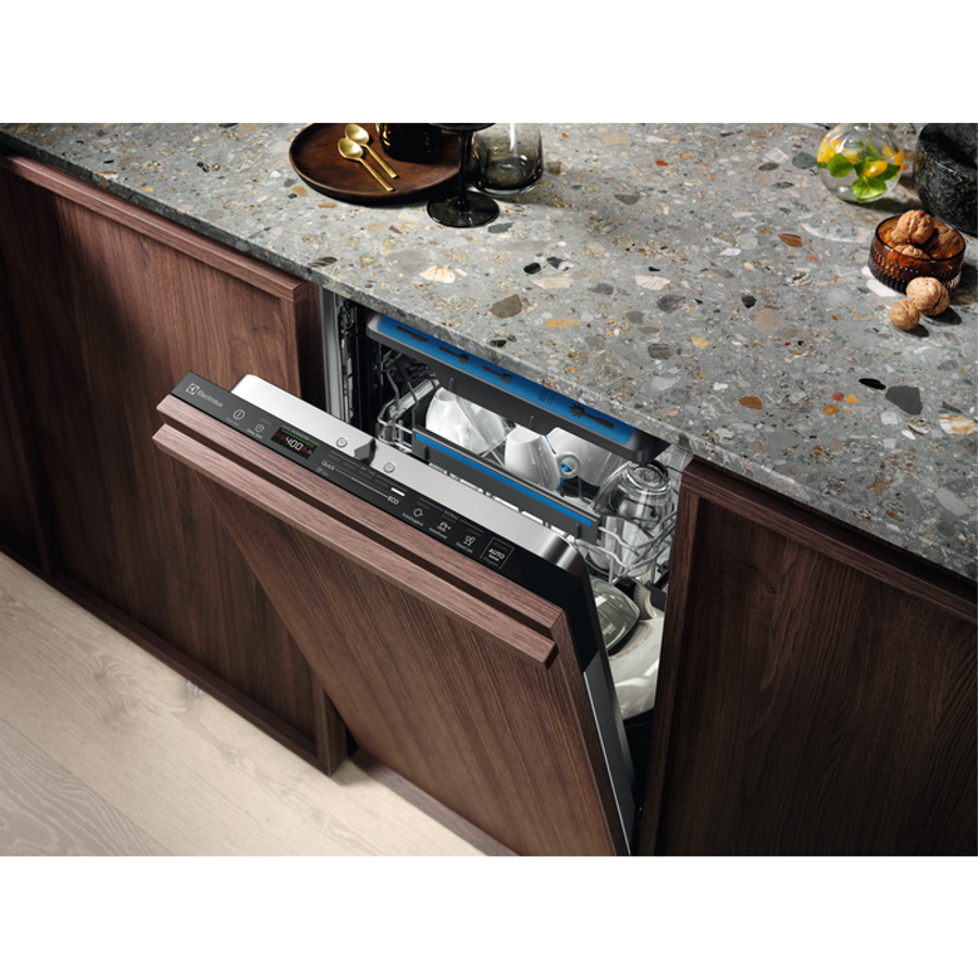 Ugradbena perilica posuđa Electrolux EEM63310L AirDry