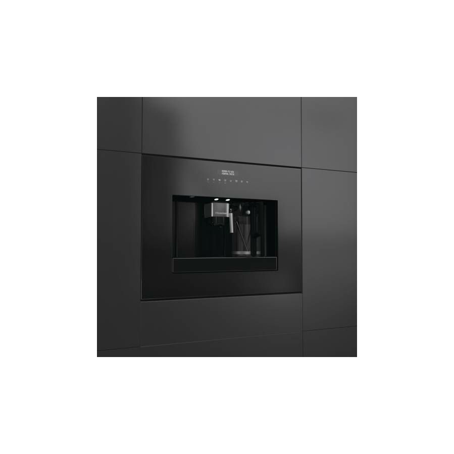 Ugradbeni aparat za kavu Hisense CM4H8BG