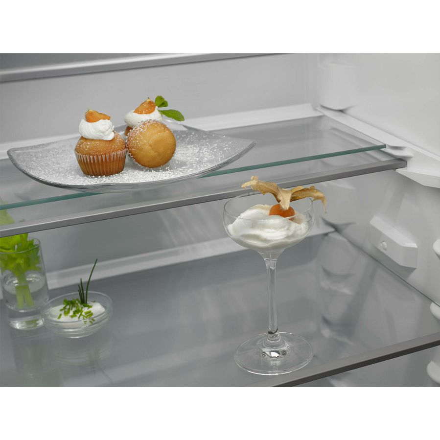 Ugradbeni hladnjak Electrolux KNP7TE75S WiFi