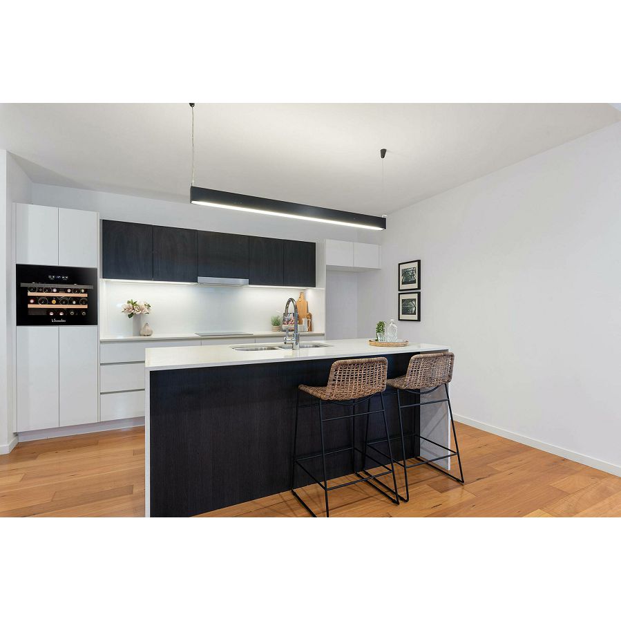 Ugradbeni hladnjak za vino La Sommeliere LSBI28B