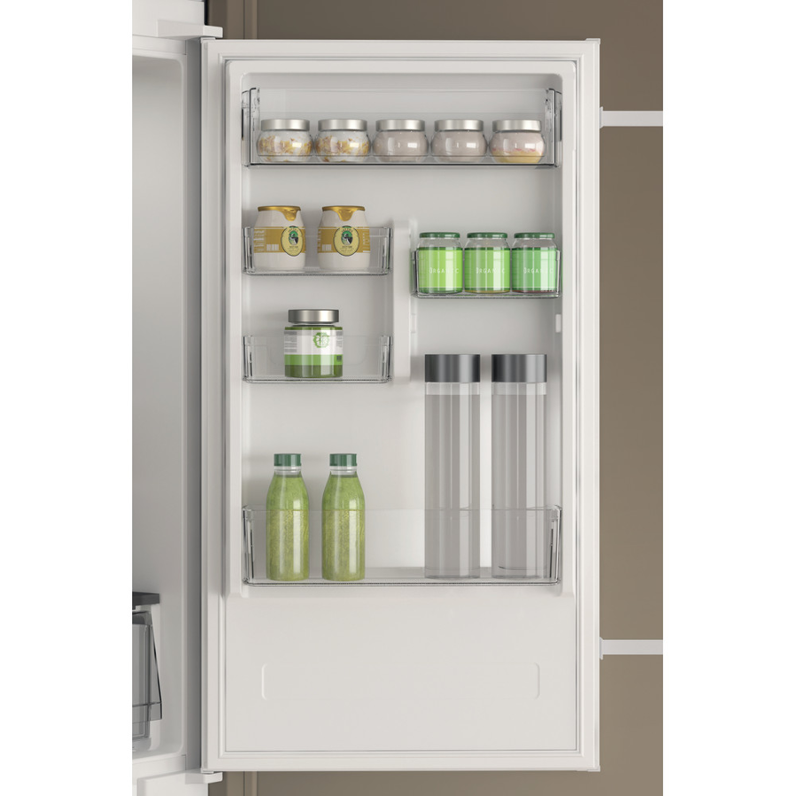 Ugradbeni hladnjak Whirlpool WHC18 T132