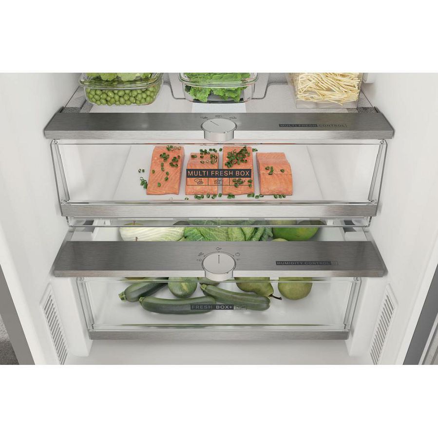 Ugradbeni hladnjak Whirlpool WHC18 T323