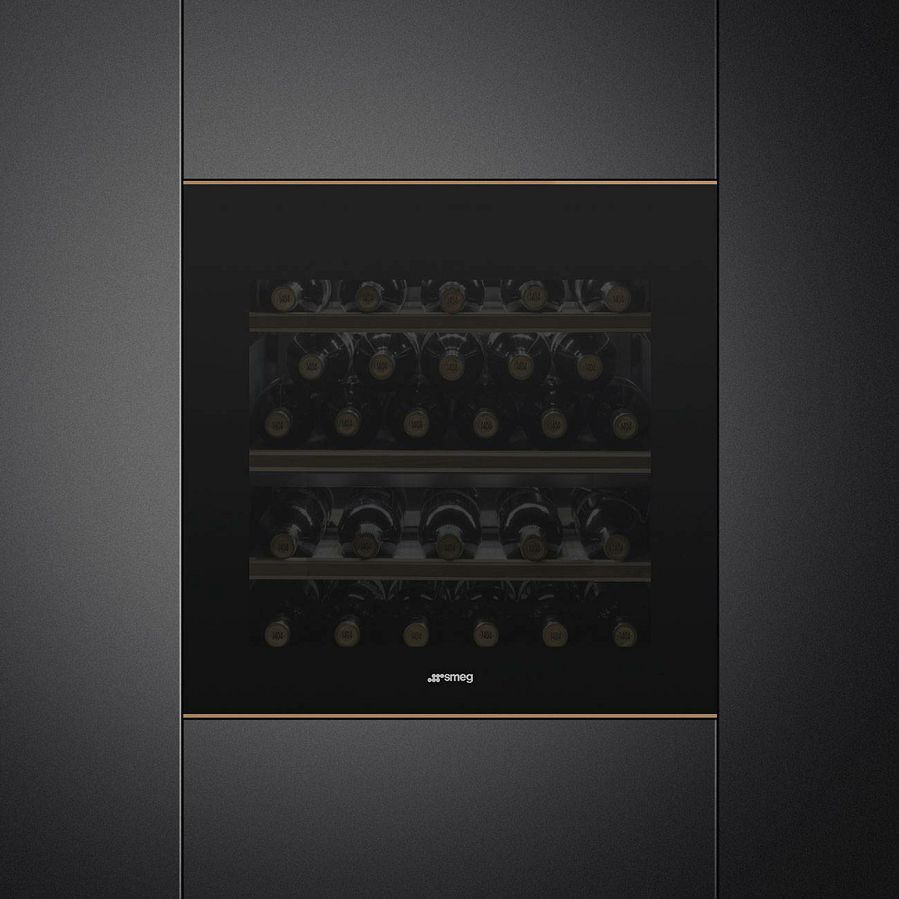 Ugradbeni hladnjak za vino Smeg CVI629NR3