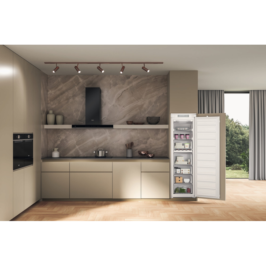 Ugradbeni zamrzivač Whirlpool WHSD18F073C1