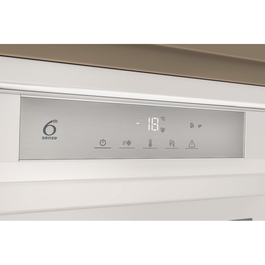Ugradbeni zamrzivač Whirlpool WHSD18F073C1